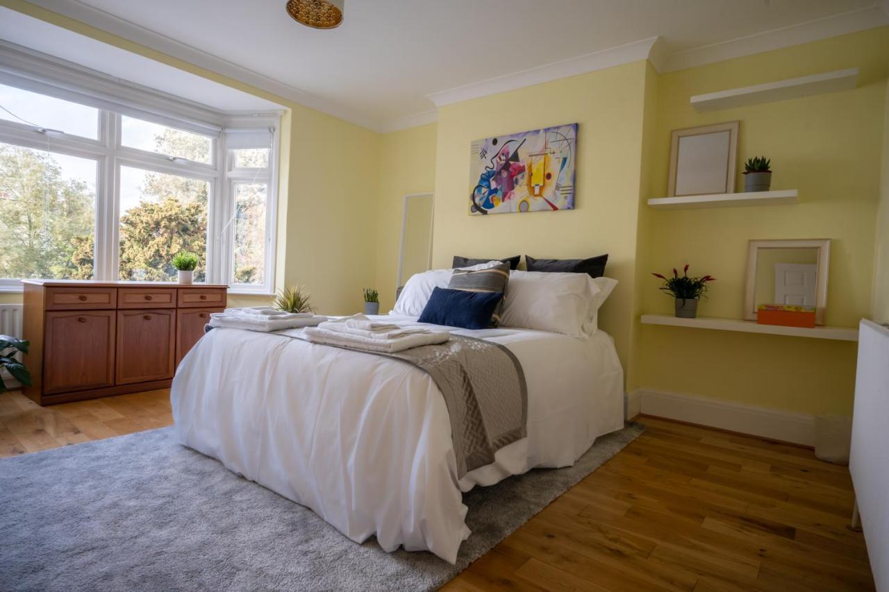 Entire Home In Streatham With Lovely Views & Ultra Fast Wi-Fi Norbury  Dış mekan fotoğraf