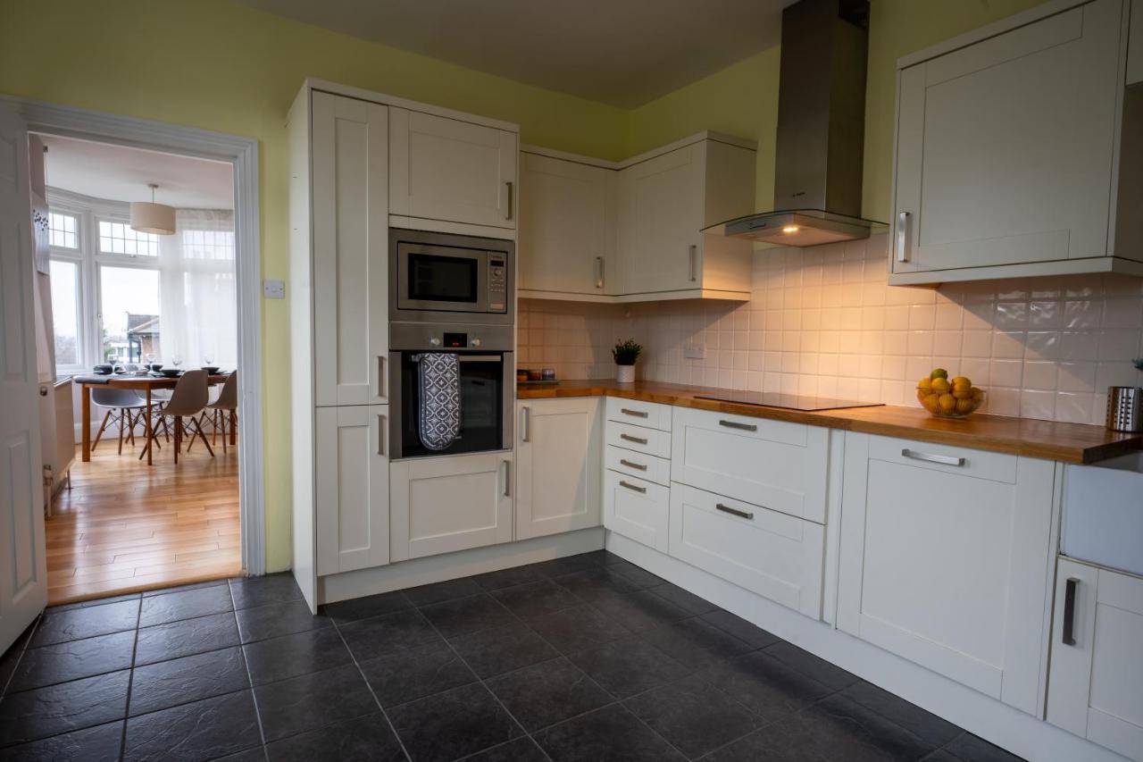Entire Home In Streatham With Lovely Views & Ultra Fast Wi-Fi Norbury  Dış mekan fotoğraf